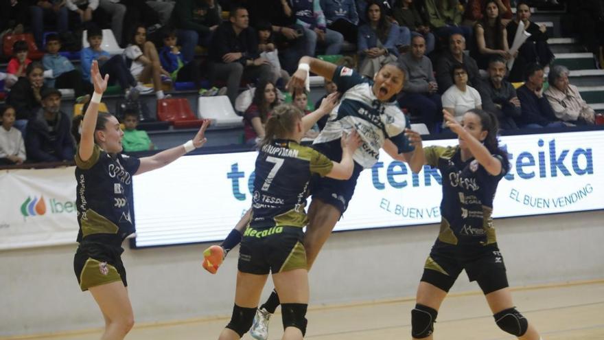 El Atticgo Elche cae con dramatismo en Europa