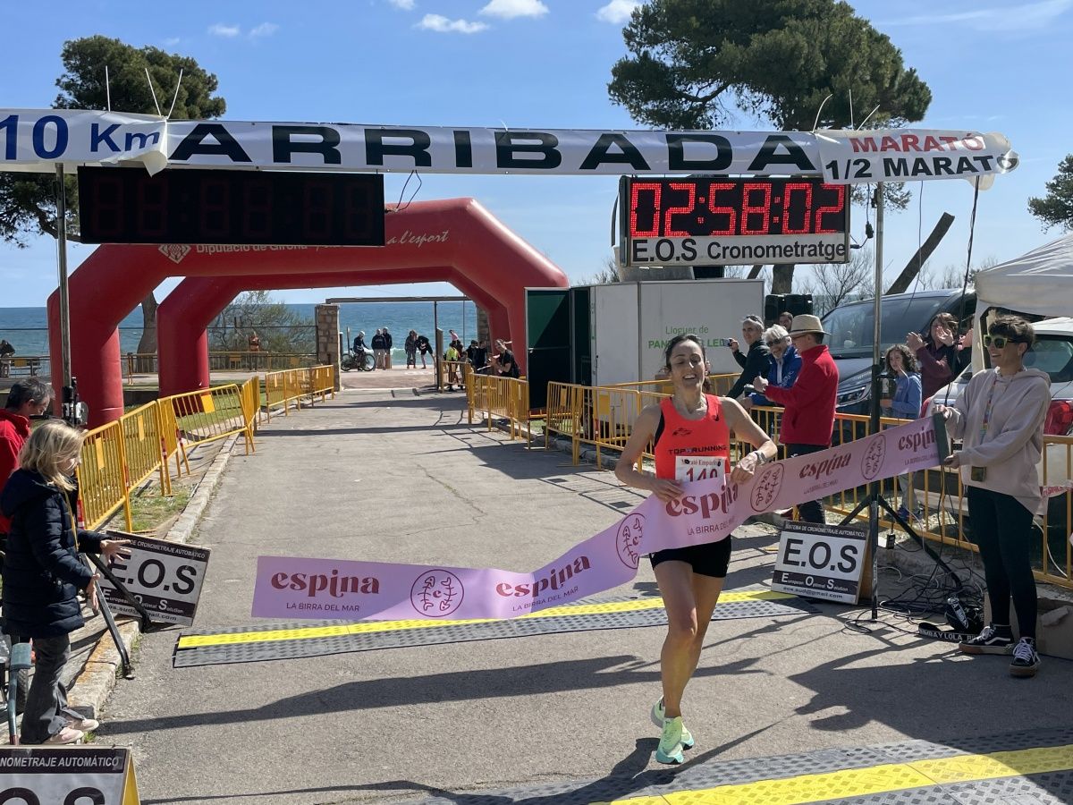 Xavi Tomasa i Sílvia Segura guanyen la 17a Marató d'Empúries