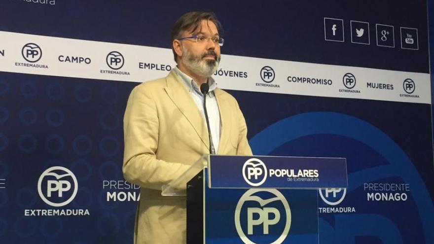 El PP insiste que la manifestación a favor del tren extremeño &quot;es política&quot;