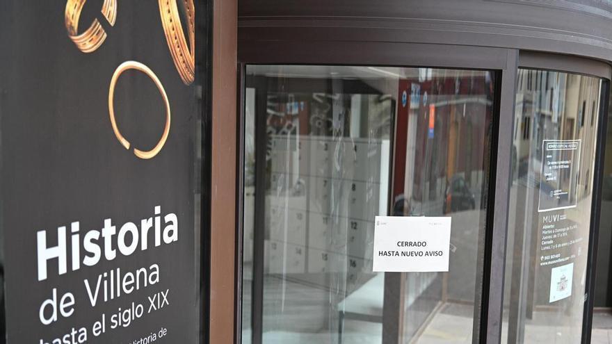 La Guardia Civil investiga las cámaras de la autovía de Madrid en busca de pistas sobre la ruta de huida de los ladrones del Tesoro de Villena