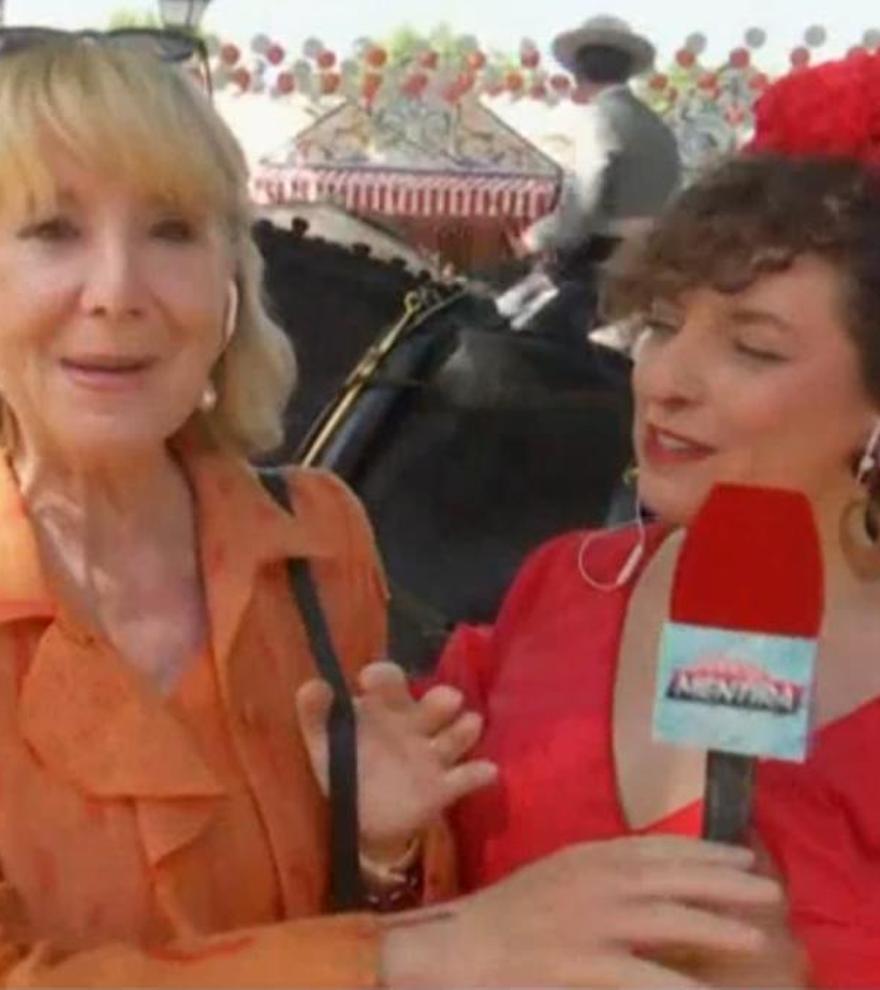 Esperanza Aguirre se enfada con &#039;Todo es mentira&#039; en la Feria de Sevilla: &quot;¿Tenéis alguna pregunta o me voy?&quot;