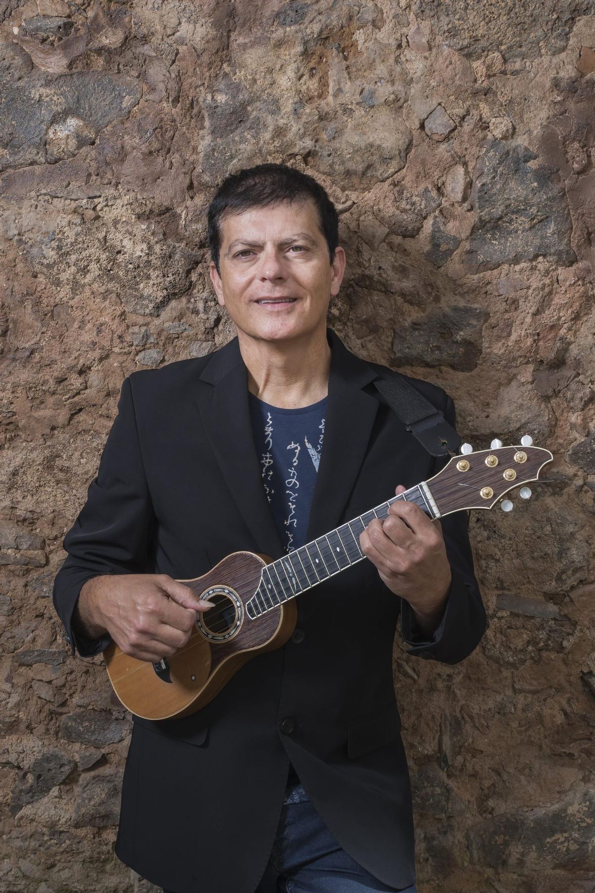 Benito Cabrera.