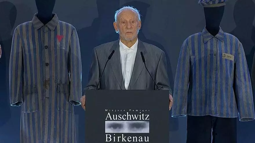 Un superviviente del Holocausto advierte en el aniversario de la liberación de Auschwitz: “Veo cómo el odio vuelve a resurgir”