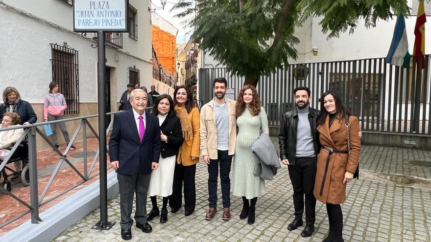 Lucena rinde homenaje en espacios públicos a Juan Parejo y Enrique Cuenca