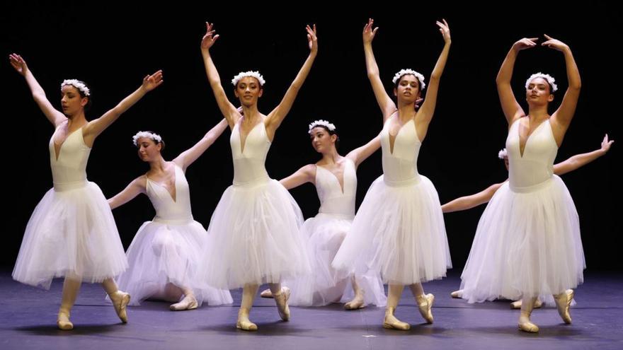 Concierto de Navidad del Conservatorio en el Jovellanos | LUISMA MURIAS