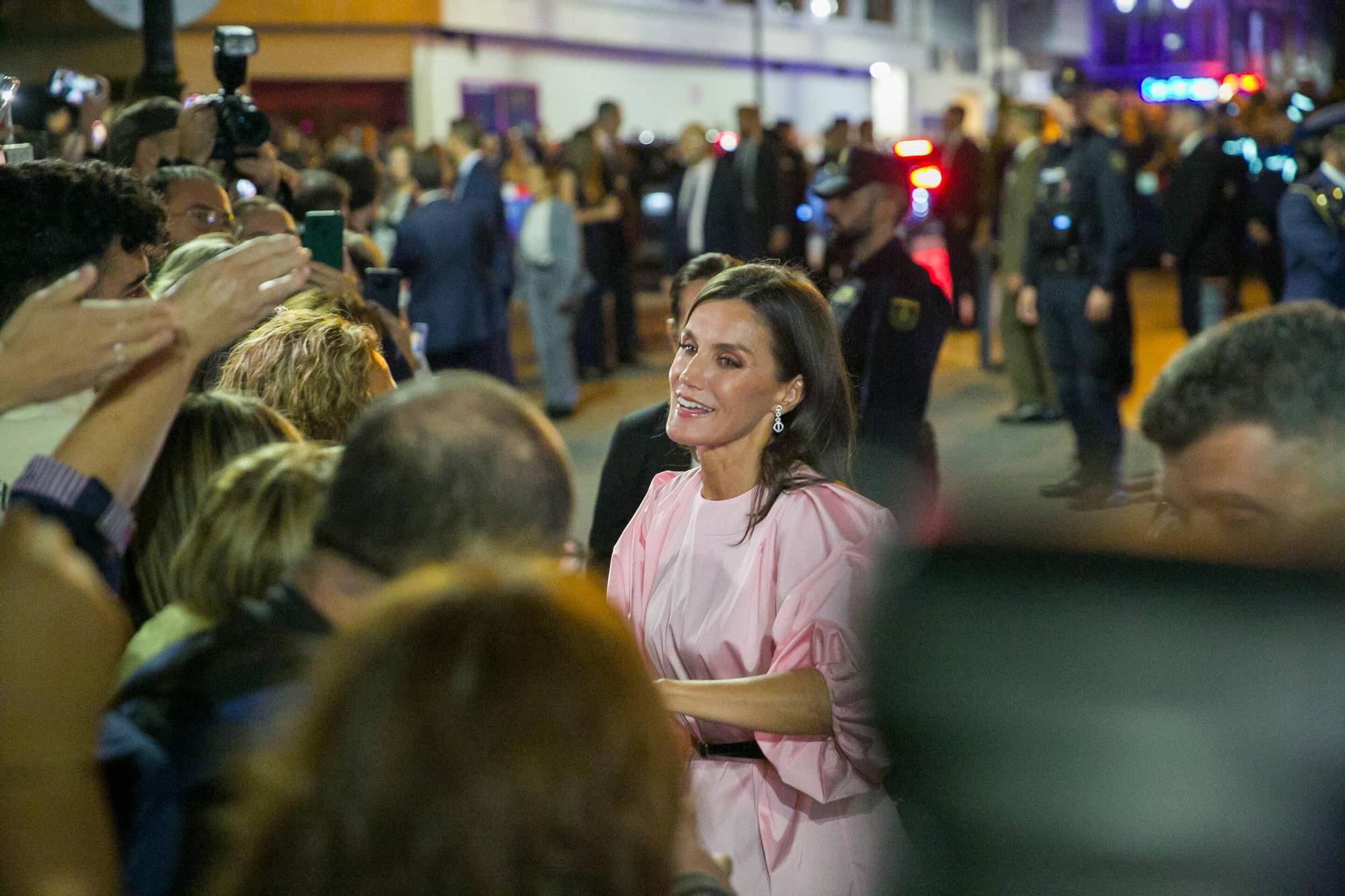 EN IMÁGENES: La Familia Real asiste en Oviedo al concierto de los premios "Princesa de Asturias"