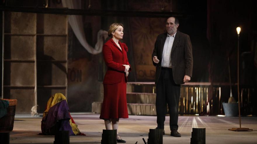 «¡Ay, Carmela!» llega al Jovellanos con Joaquín Notario y María Adánez | FERNANDO RODRÍGUEZ