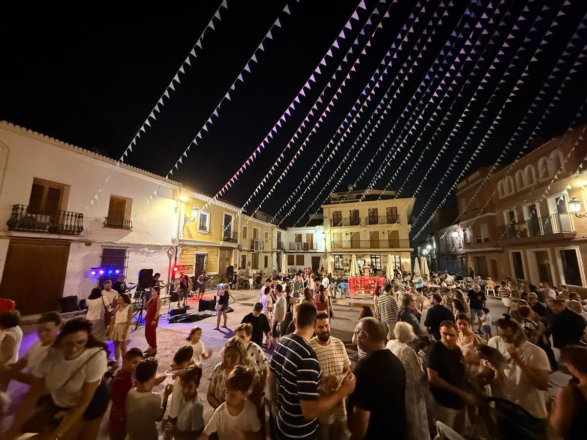Petrés vibra con sus fiestas