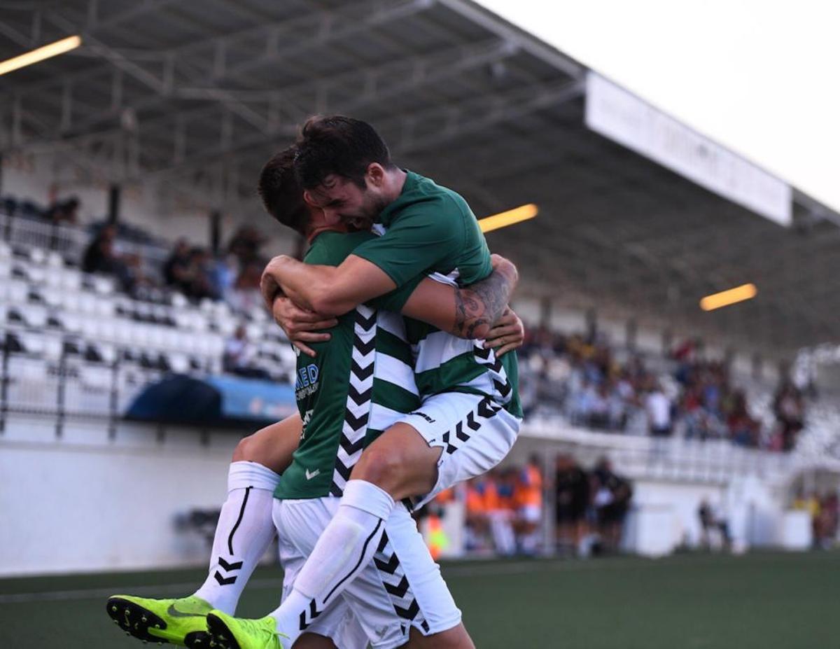 El Jove Español de San Vicente levanta la Copa Federación (3-1)