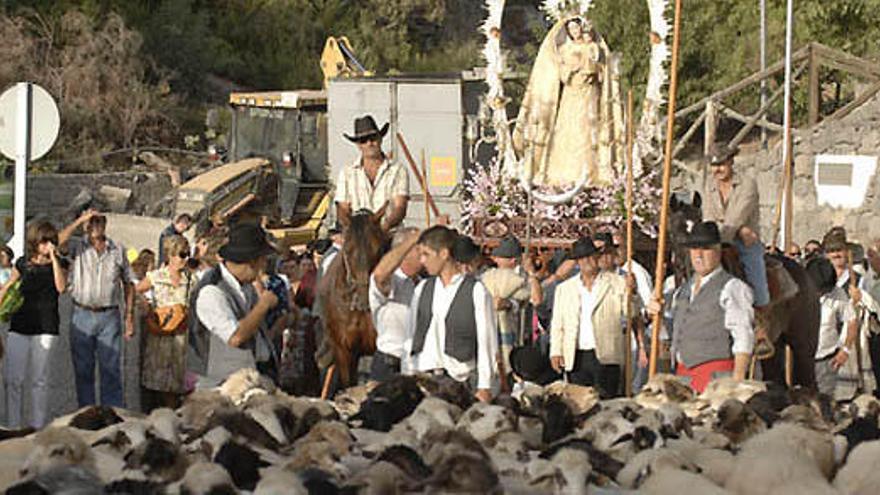 Procesión de la Virgen del Socorro, en Tejeda.