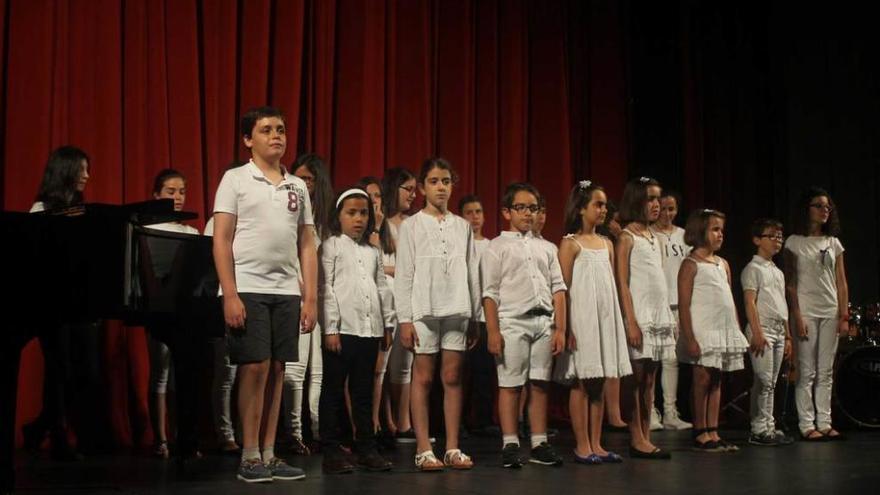 Concierto de fin de curso de la Escuela &quot;Miguel Barrosa&quot;