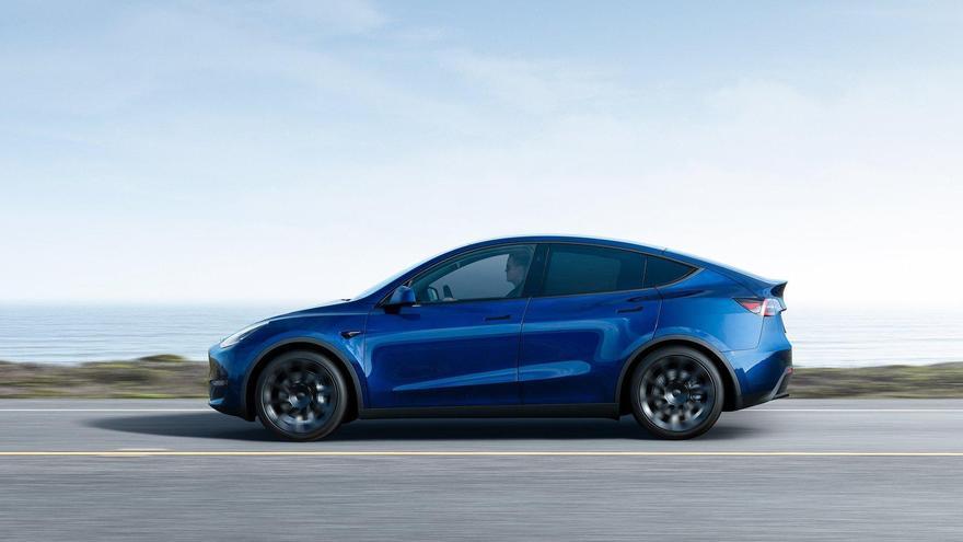 Tesla lanza una nueva variante del Model Y con 600 kilómetros de autonomía desde 48.990 euros