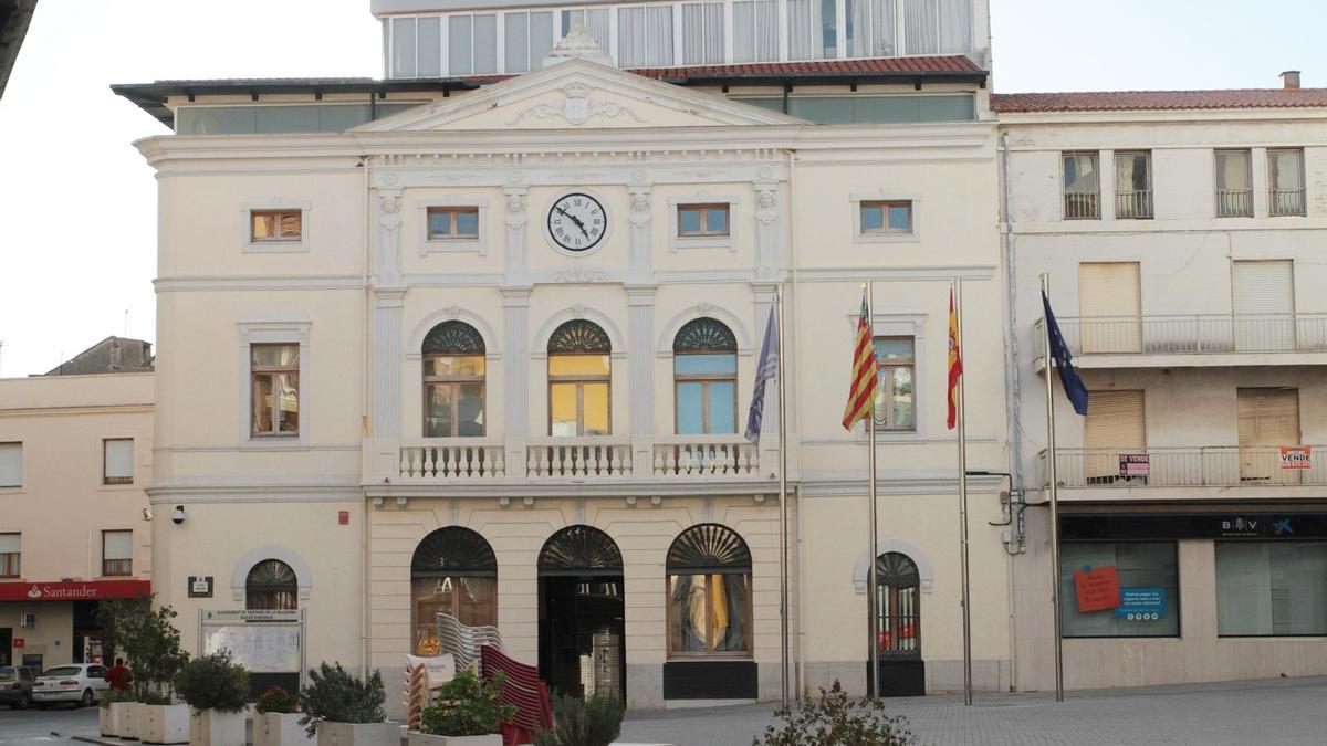 El ayuntamiento de Tavernes de la Valldigna