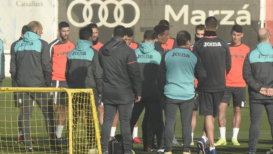 Luis García blinda a la plantilla en Miralcamp