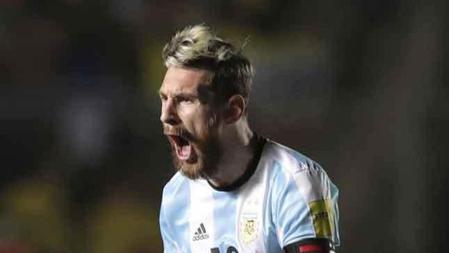 Messi celebra su gol con la selección de Argentina.