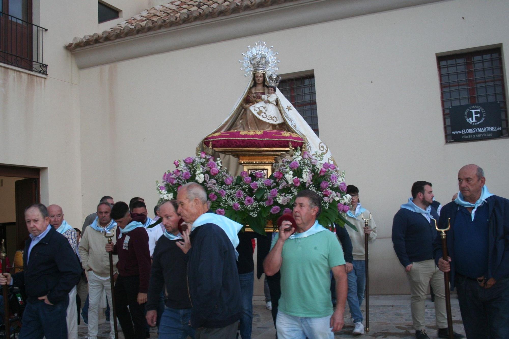 La Patrona de Lorca sale en procesión por el convento