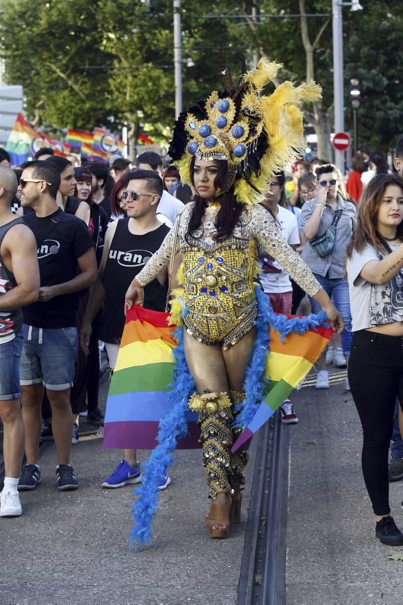 Fotogalería de la manifestación por el día del Orgullo Gay en Zaragoza