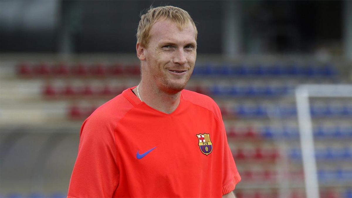 Jérémy Mathieu durante un entrenamiento del FC Barcelona