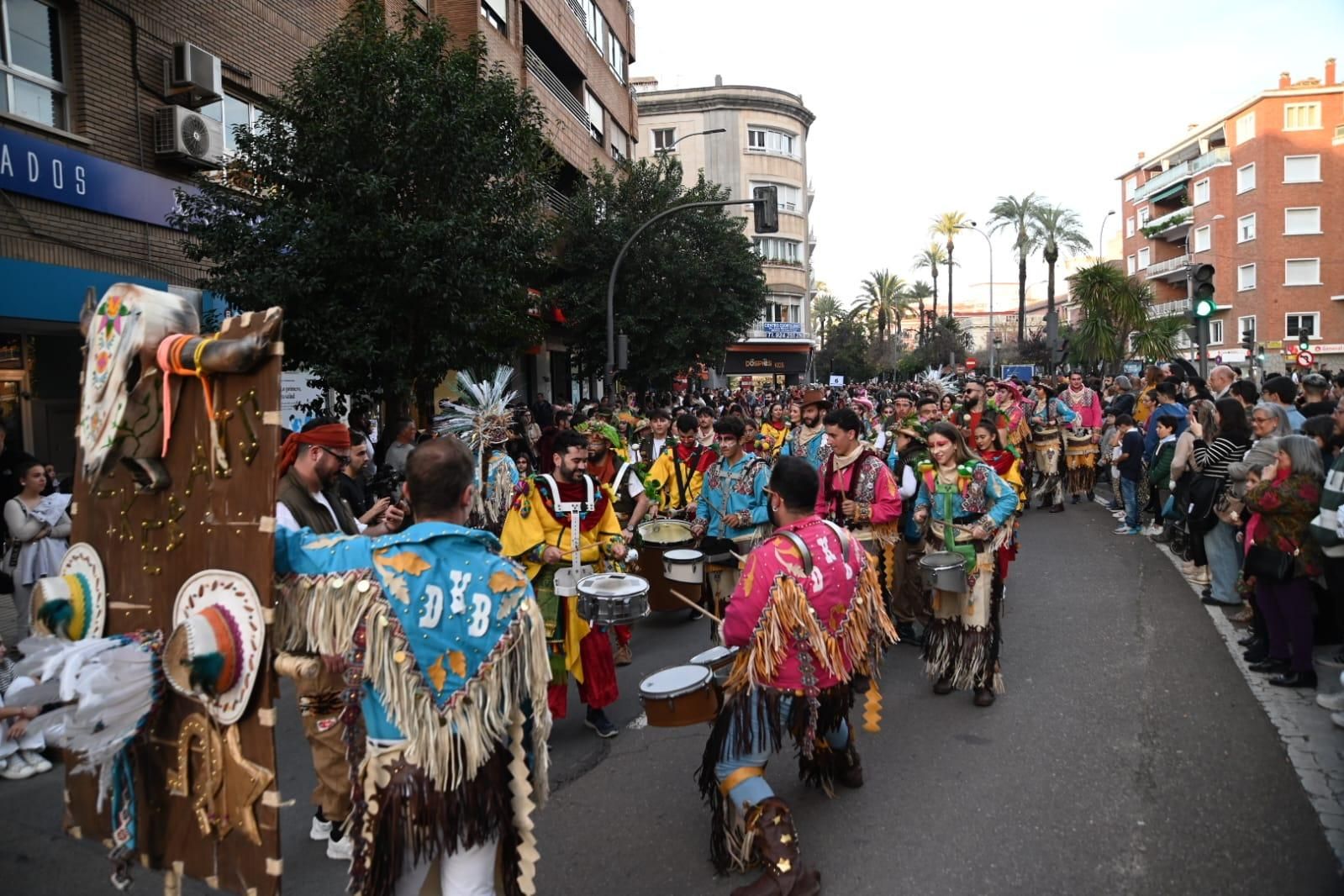 GALERÍA | Las Candelas de Santa Marina preludian el Carnaval de Badajoz