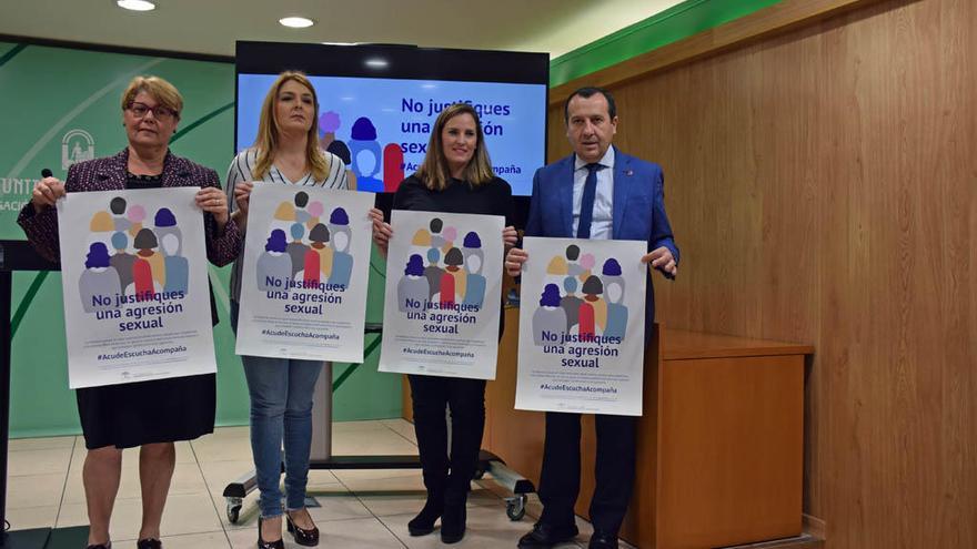 María del Carmen Moreno, Ana Isabel González, Elena Ruiz y Ruiz Espejo presentaron la campaña.