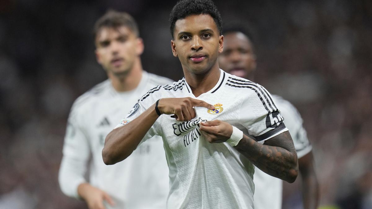 Rodrygo celebra su gol en el Real Madrid - Atlético.