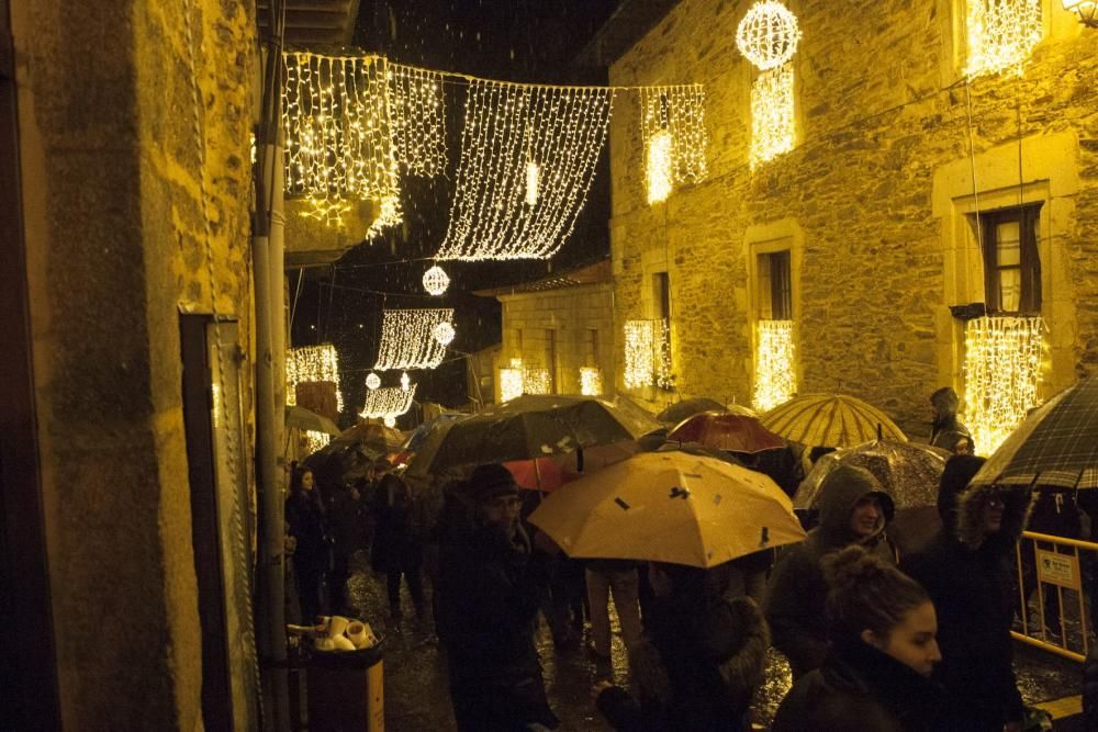 Encendido de las luces en Puebla de Sanabria.