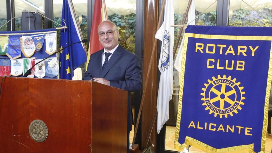 El profesor de la Universidad de Alicante Martínez Mojica gana el premio Jaime I