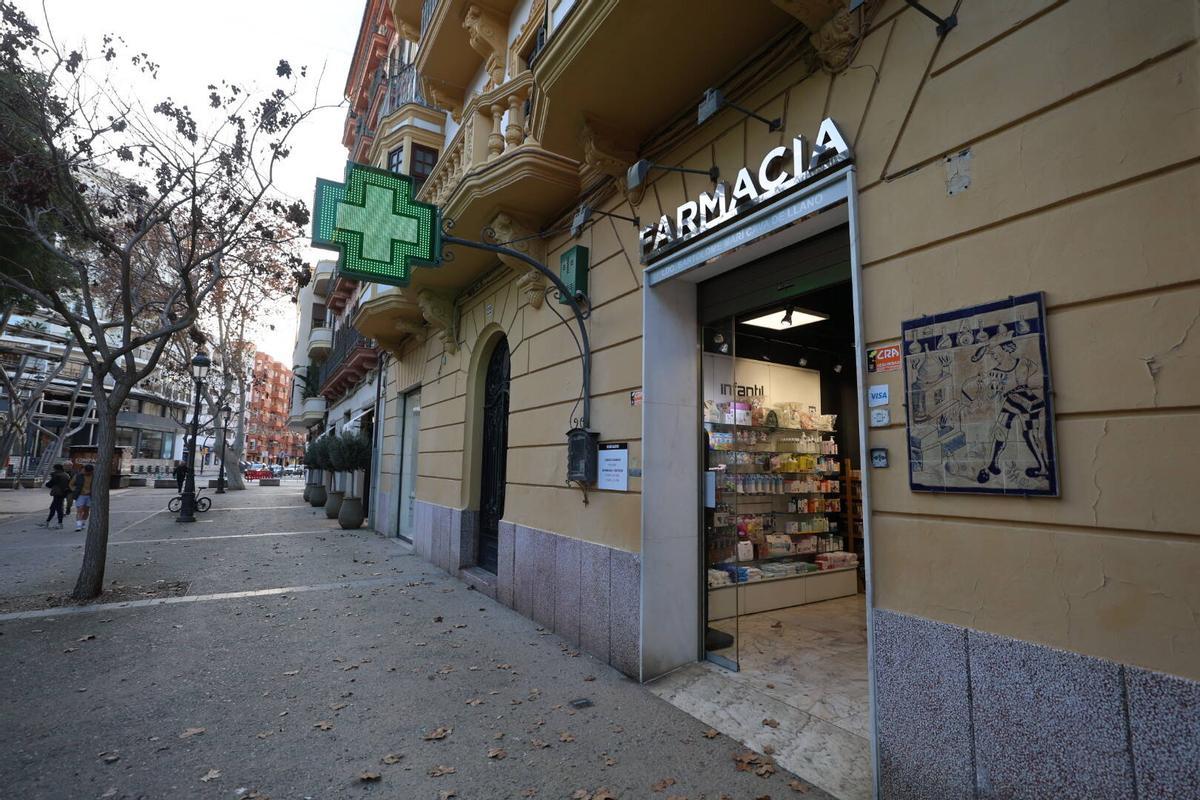 Imágenes de la zona en la que el coche de la Policía Local se ha estrellado al acudir a una emergencia