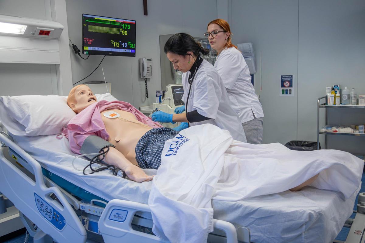 Formación en simulación clínica con las herramientas más avanzadas.