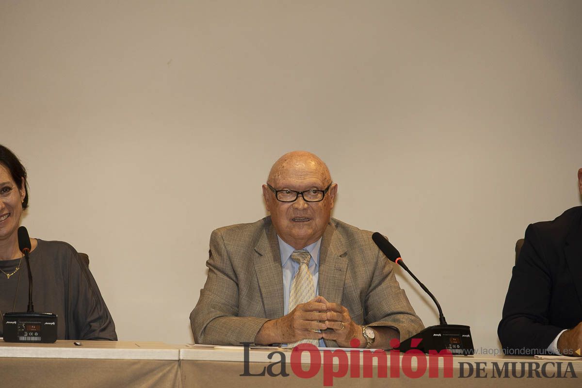 Entrega de los premios de la Fundación Robles Chillida a estudiantes caravaqueños