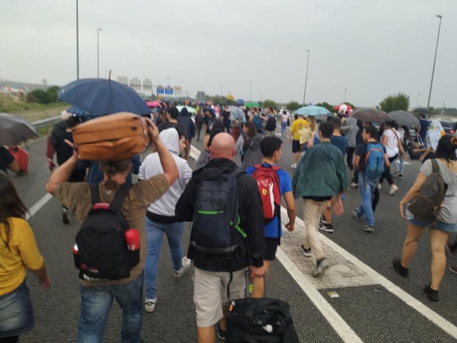 Protesta a l'aeroport del Prat convocada per Tsunami Democràtic