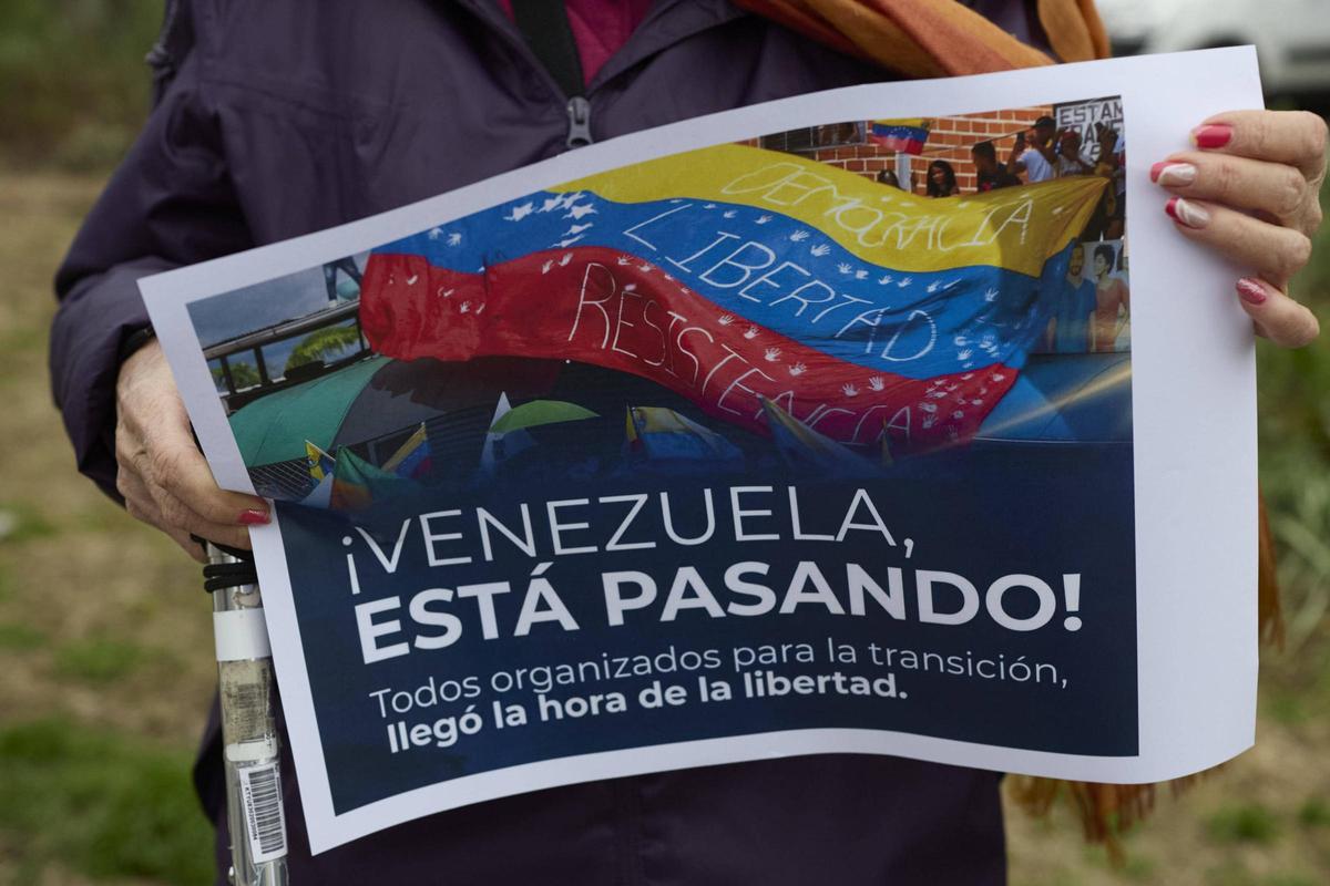 La concentració de veneçolans a Girona en imatges