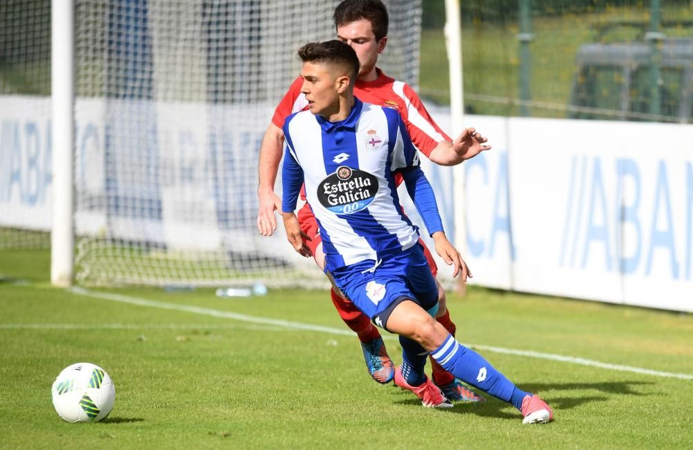 El filial supera al Castro en Abegondo y aventaja en cinco puntos al Rápidod e Bouzas, que derrotó al Silva, a falta de dos jornadas para el final de la Liga.