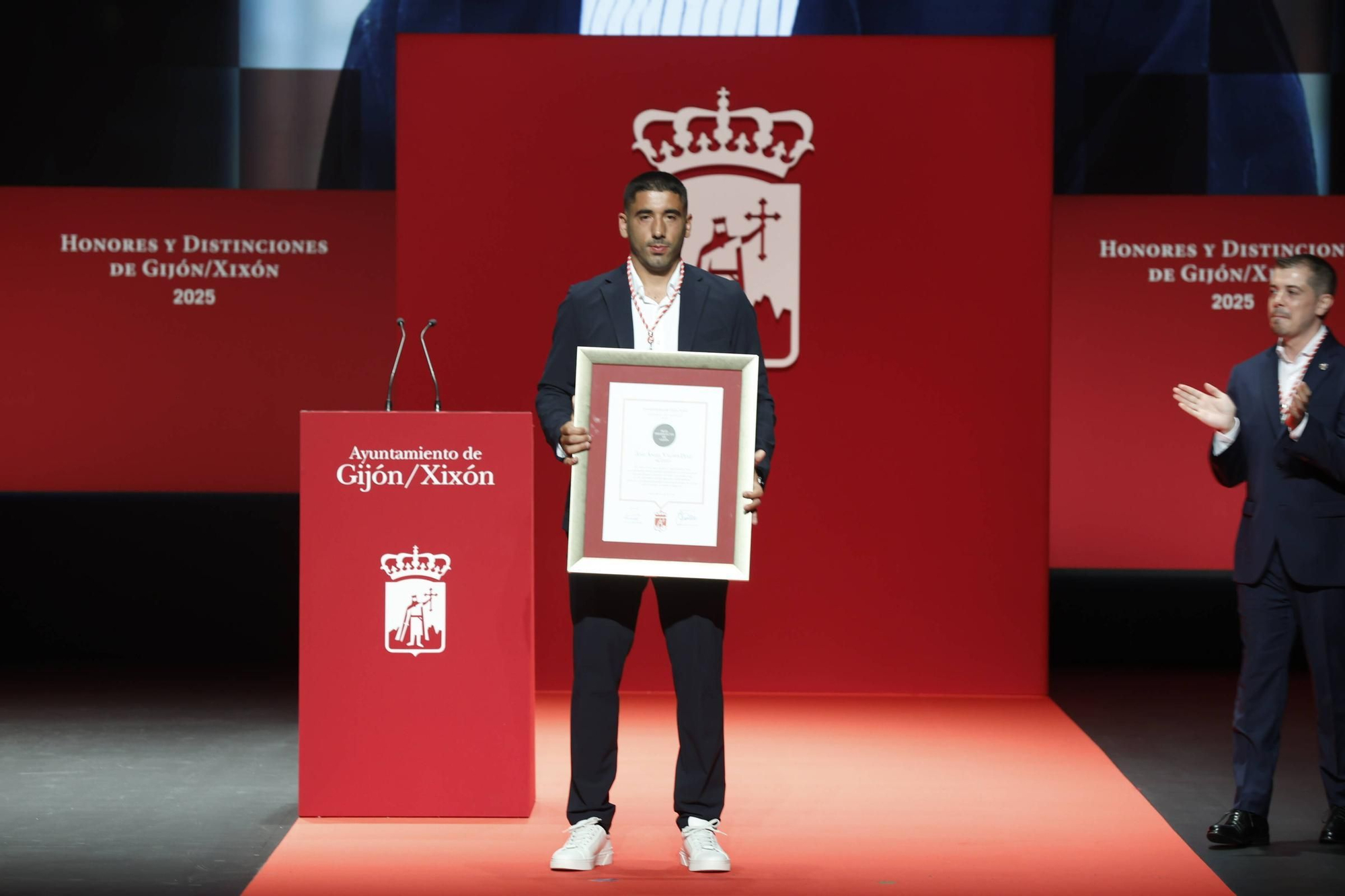 La entrega de medallas y distinciones de Gijón, en imágenes