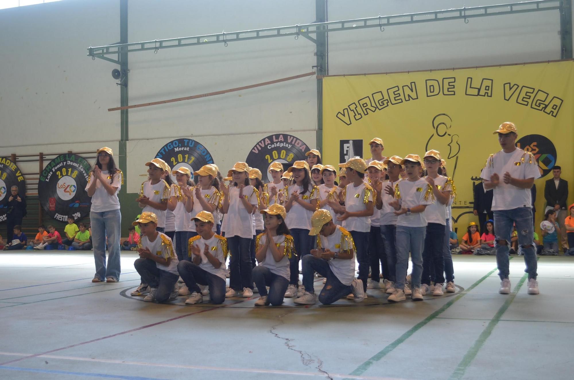 GALERÍA | El colegio Virgen de la Vega de Benavente y su fiesta