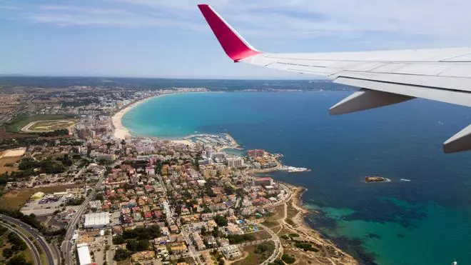 Los turoperadores advierten que "se está dando una imagen lamentable" en el aeropuerto de Mallorca