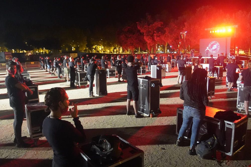 Protesta per la falta d'ajudes al sector cultural