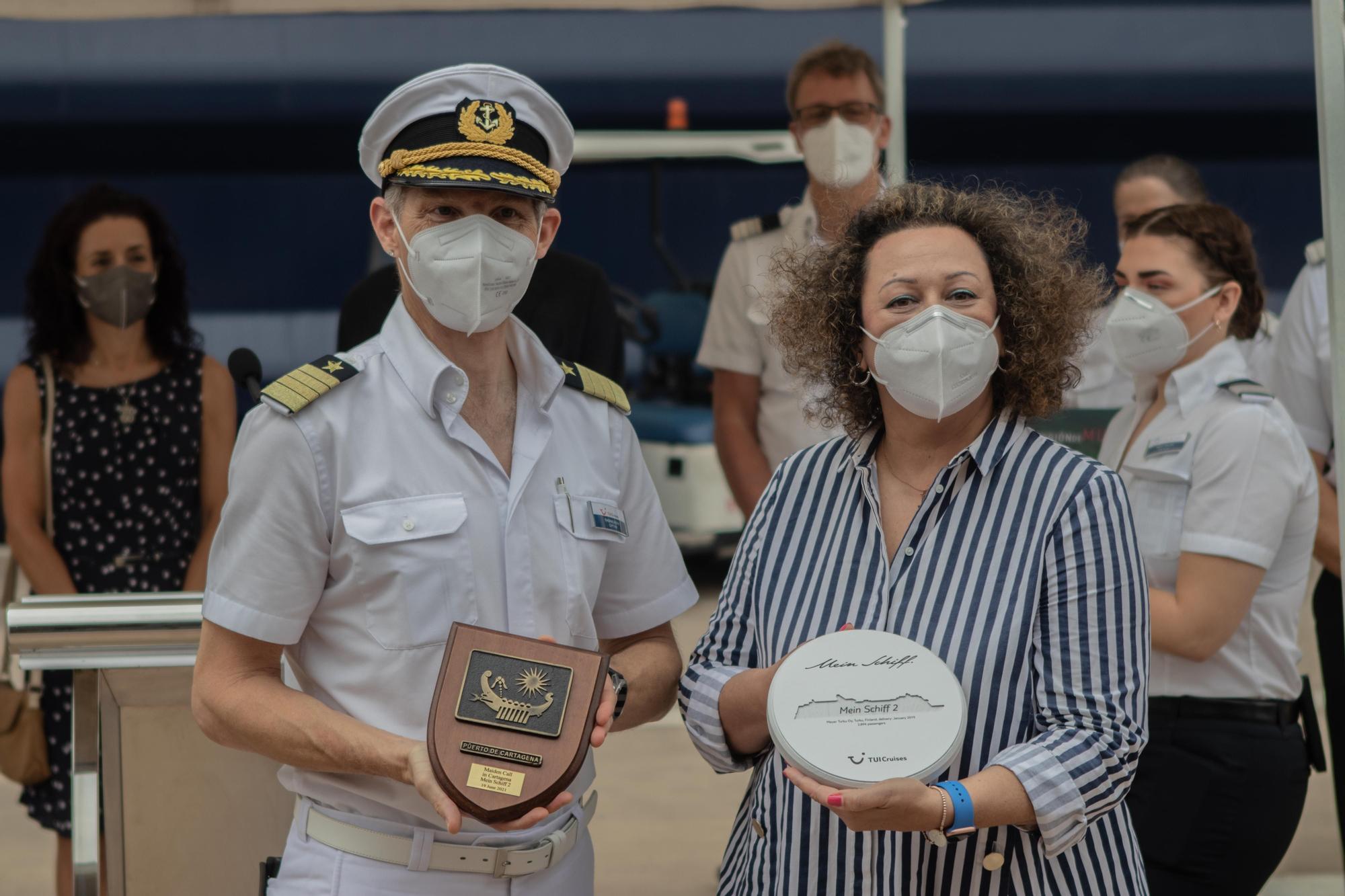 Atraca en Cartagena el primer crucero que llega a España tras la covid