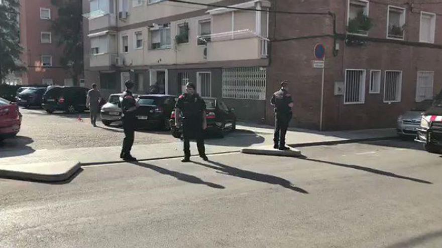 Los Mossos localizan el domicilio del atacante de Cornellà y se disponen a registrarlo