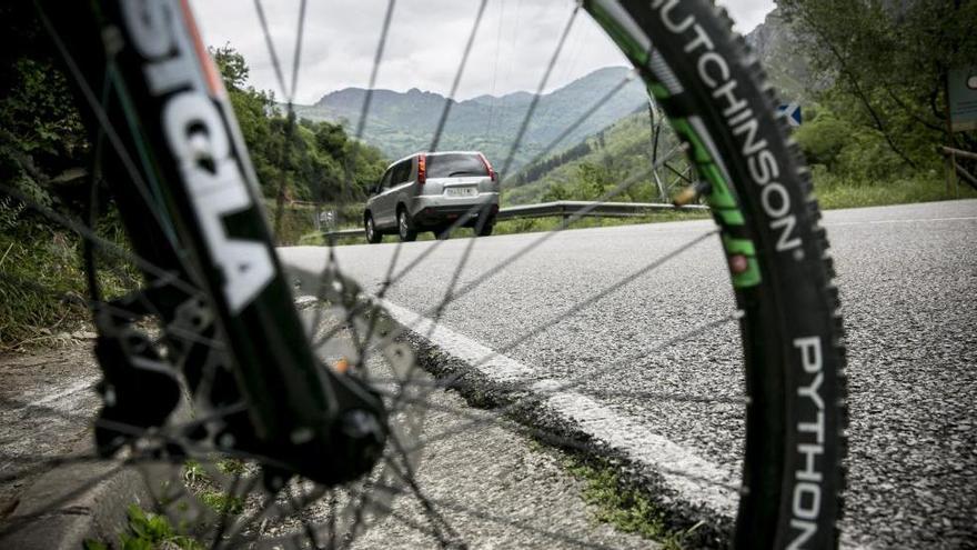 Dos peatones arrollados en Posada de Llanes por una conductora ebria y un ciclista herido en Candamo