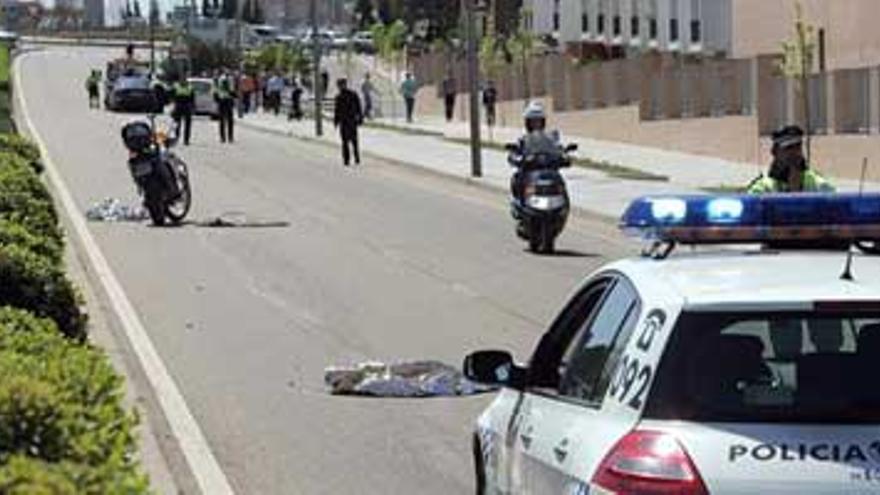 Un hombre de 78 años muere víctima de una carrera ilegal entre dos coches