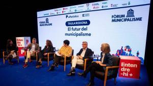 «Densificar ha de ser compatible amb donar bons serveis»: l’habitatge i el repte demogràfic centren el debat dels alcaldes catalans