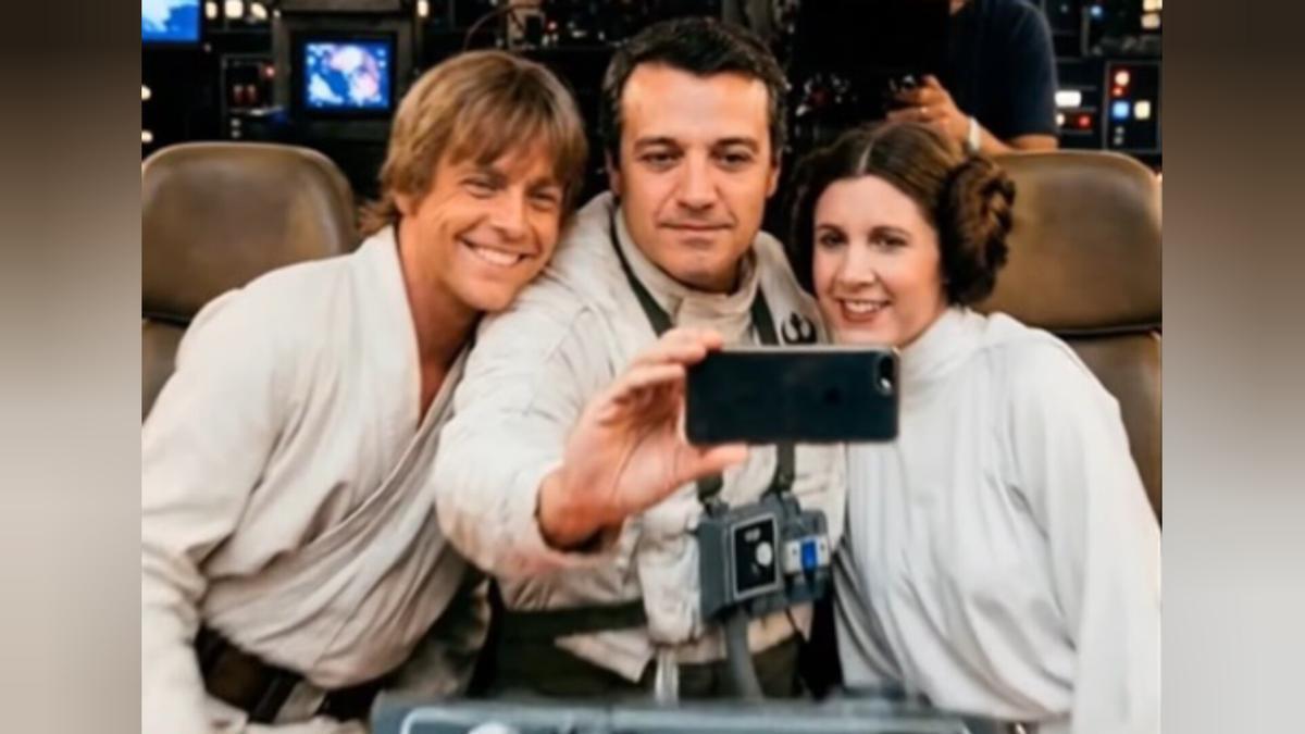 El alcalde José María Bellido desea "un año 2026 de película para Córdoba" en un creativo vídeo junto a Luke Skywalker y la princesa Leia.