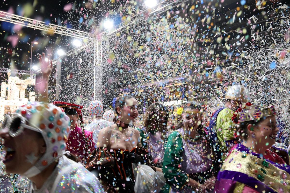 Gran noche de la Rua de lExtermini del Carnaval 2025 de Sitges.