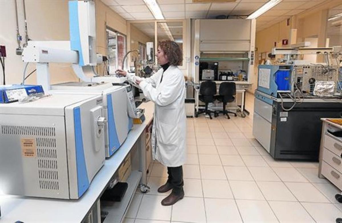 Instrumental 8 Un laboratori de l’Institut de Química Avançada de Catalunya, un centre del CSIC a Barcelona. Instrumental 8 Un laboratori de l’Institut de Química Avançada de Catalunya, un centre del CSIC a Barcelona.