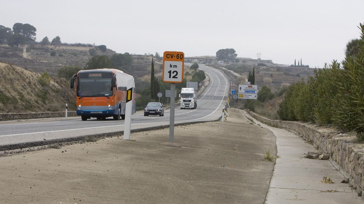 La CV-60, en el tramo que discurre por las inmediaciones de Montaverner, en la Vall d’Albaida.