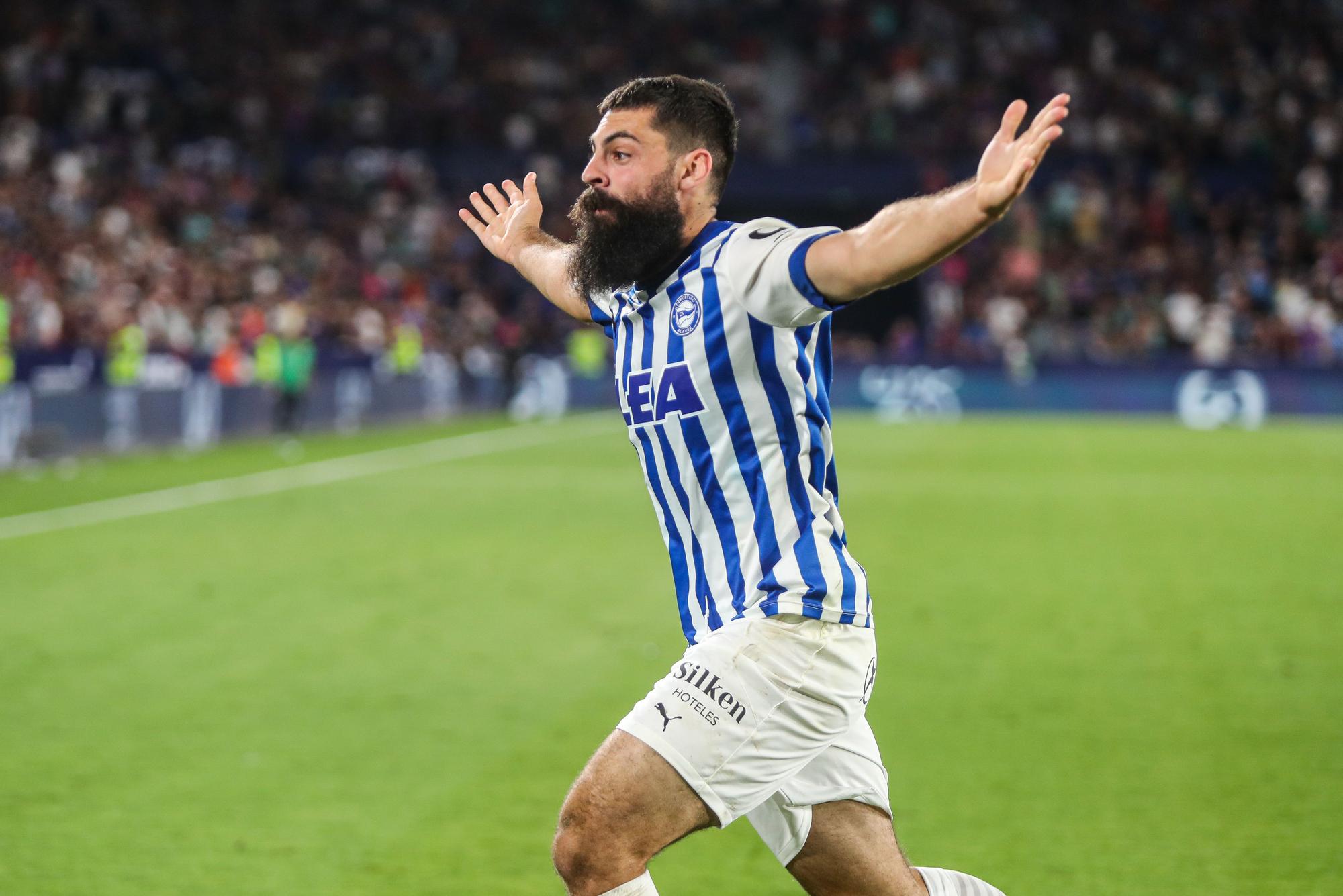 El Alavés celebra la subida a Primera División