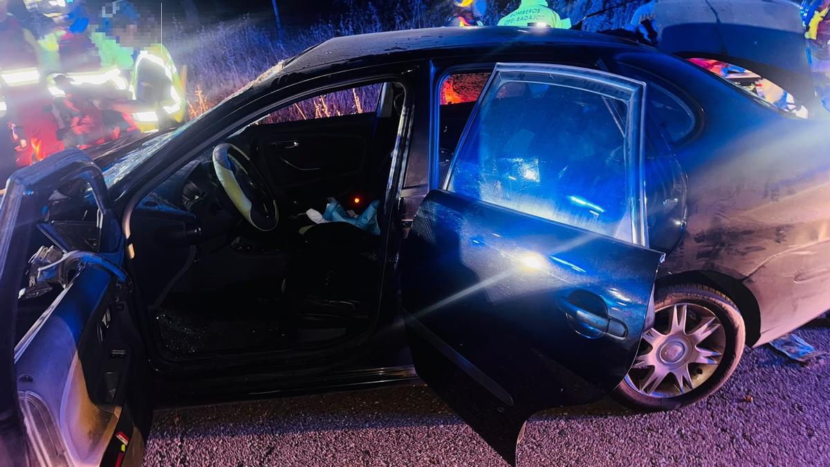 Galería | Así ha quedado el vehículo tras el accidente en Higuera de Vargas