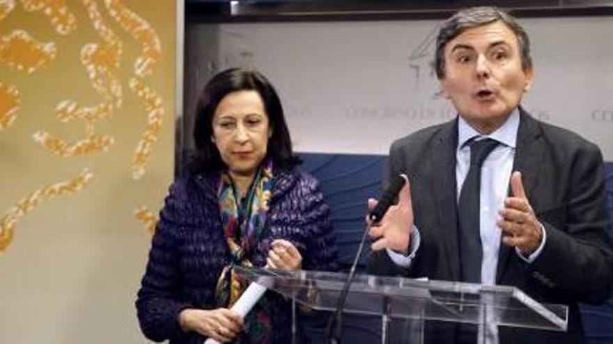 Pedro Saura i Gemma Robles, del PSOE, ahir, al Congrés.