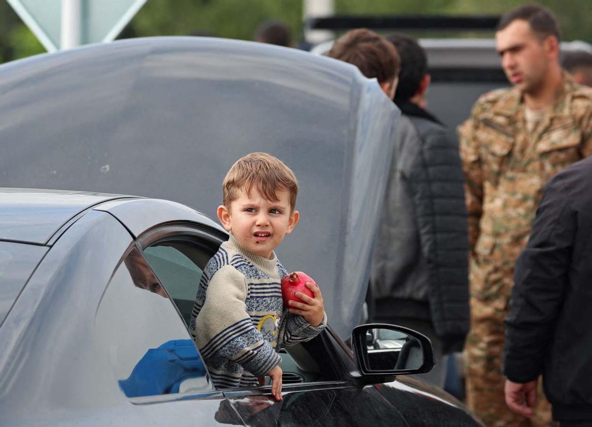 Los refugiados de Alto Karabaj llegan a Kornidzor